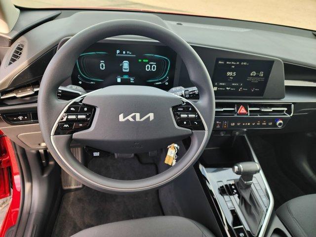 new 2025 Kia Niro car