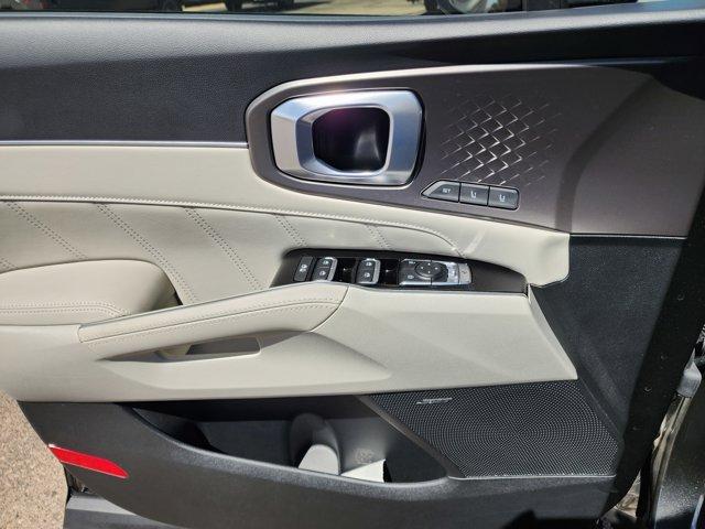 new 2025 Kia Sorento Hybrid car