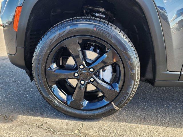 new 2025 Jeep Grand Cherokee car, priced at $51,603