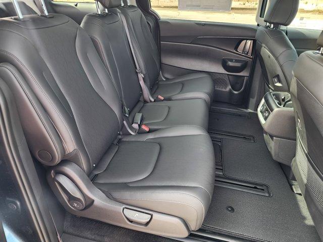 new 2026 Kia Carnival Hybrid car, priced at $51,885