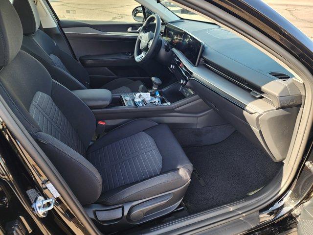 new 2025 Kia K5 car