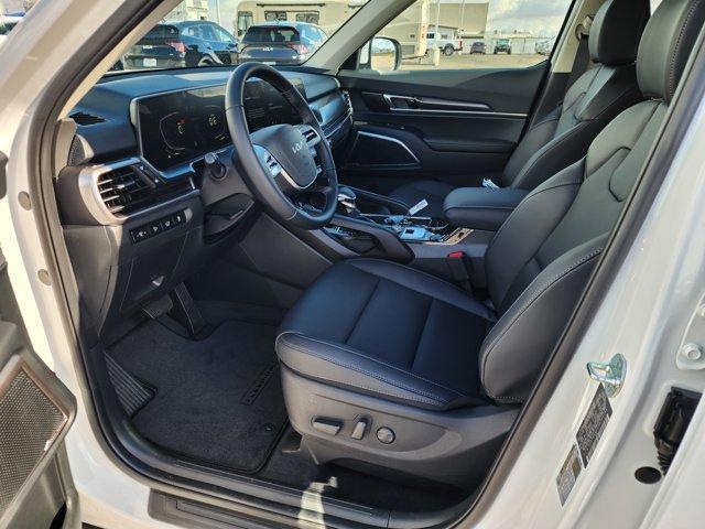 new 2025 Kia Telluride car, priced at $42,100