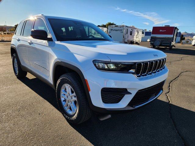 new 2025 Jeep Grand Cherokee car, priced at $39,274