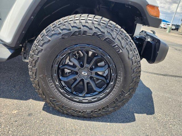used 2023 Jeep Gladiator car, priced at $37,884
