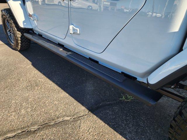 new 2025 Jeep Gladiator car, priced at $60,434