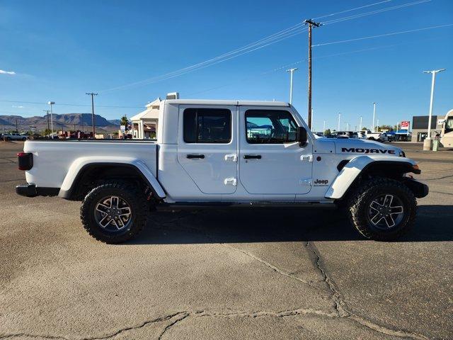 new 2025 Jeep Gladiator car, priced at $60,434
