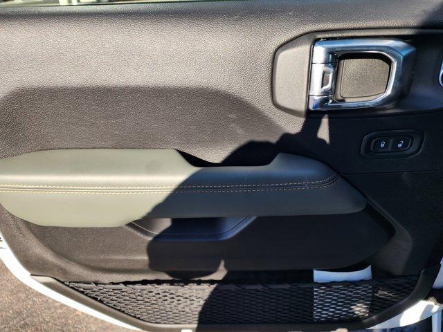 new 2025 Jeep Gladiator car, priced at $60,434