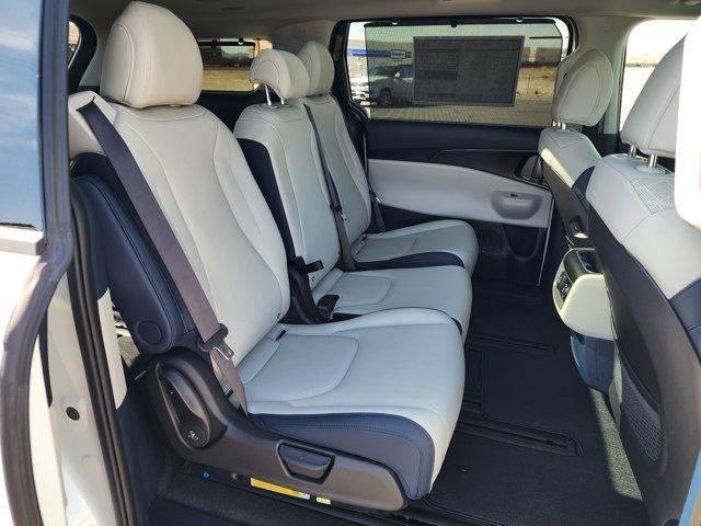 new 2025 Kia Carnival car