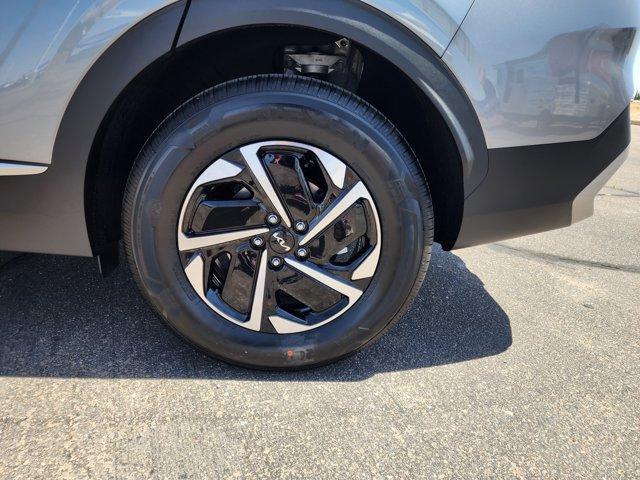 new 2025 Kia Sportage Hybrid car, priced at $31,453