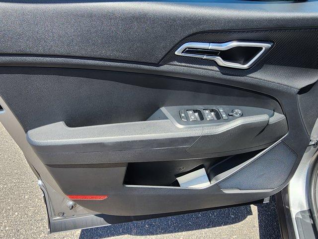 new 2025 Kia Sportage Hybrid car, priced at $31,453