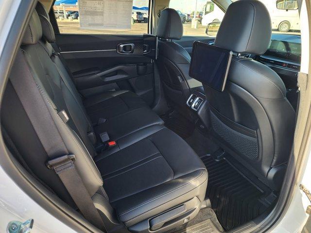 new 2025 Kia Sorento car, priced at $39,895