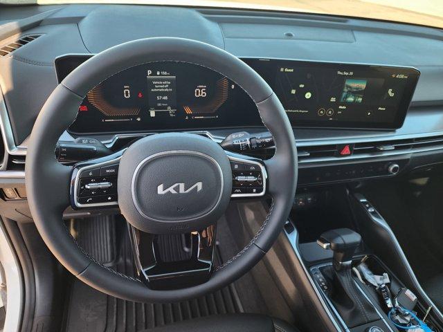 new 2025 Kia Sorento car, priced at $39,895