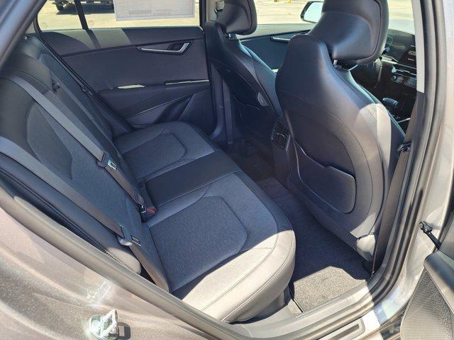 new 2025 Kia Niro car, priced at $35,456