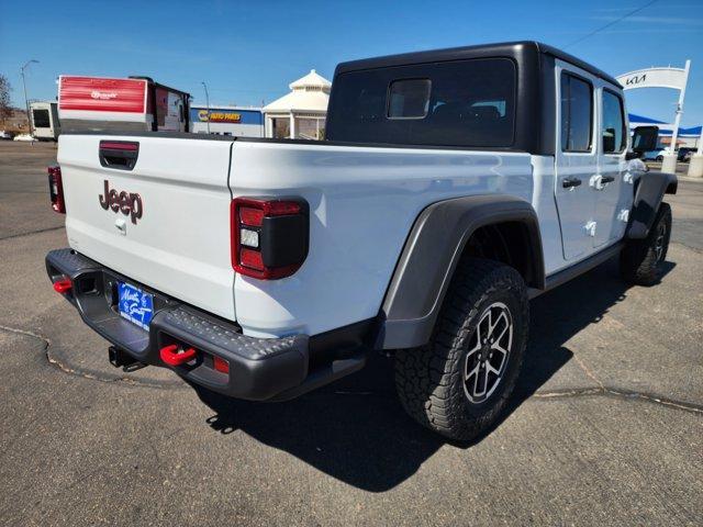 new 2025 Jeep Gladiator car