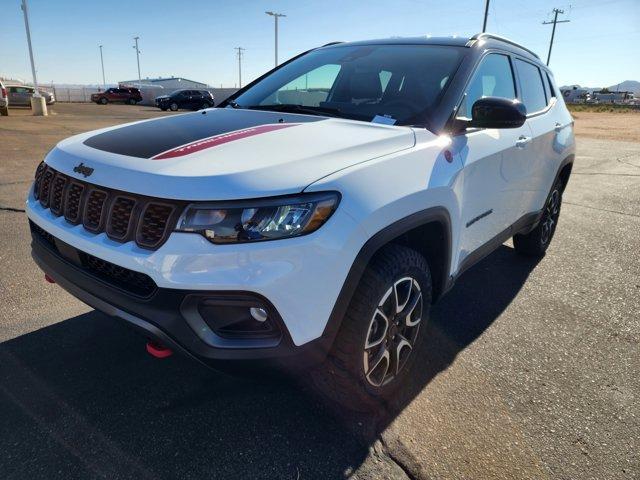 new 2025 Jeep Compass car, priced at $33,990