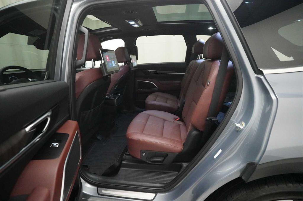 used 2023 Kia Telluride car, priced at $38,000