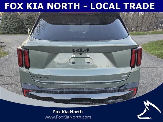 used 2025 Kia Sorento car, priced at $40,847