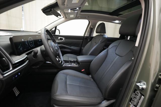 used 2025 Kia Sorento car, priced at $40,584