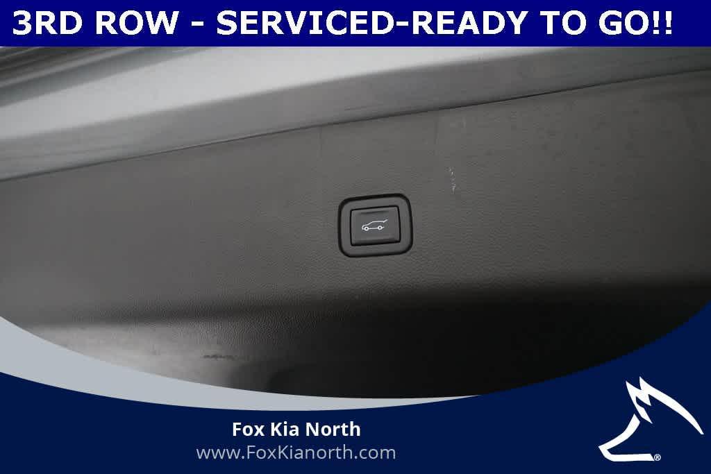 used 2023 Chevrolet Traverse car, priced at $26,783