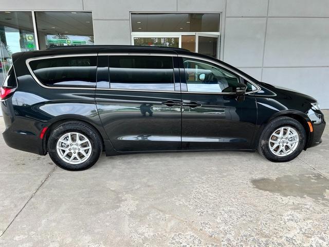 used 2022 Chrysler Pacifica car, priced at $24,995