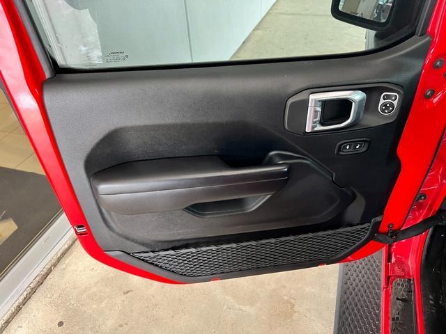 used 2021 Jeep Wrangler Unlimited car, priced at $31,995