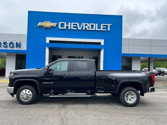 new 2025 Chevrolet Silverado 3500 car, priced at $68,620