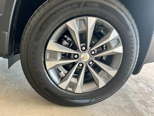 new 2026 Chevrolet Equinox car, priced at $33,190