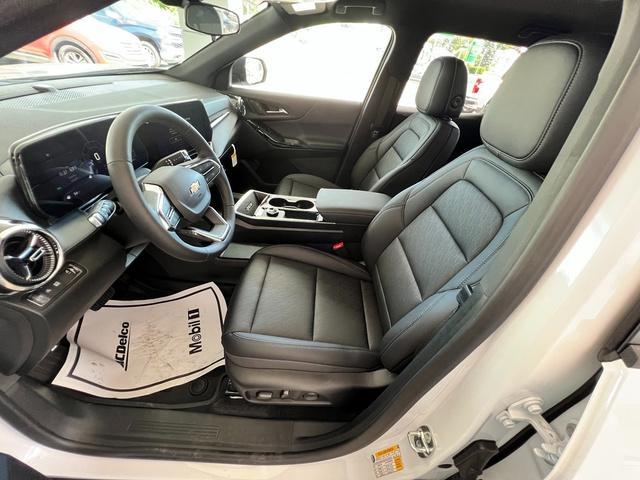 new 2026 Chevrolet Equinox car, priced at $33,190