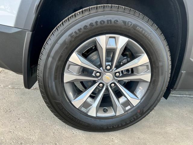 new 2026 Chevrolet Equinox car, priced at $33,190