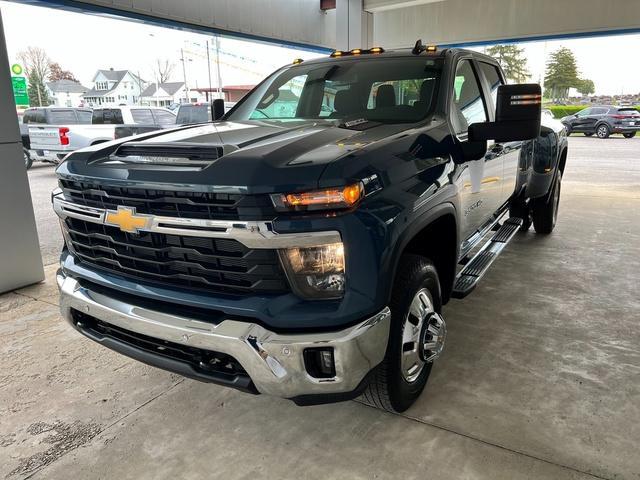 new 2025 Chevrolet Silverado 3500 car, priced at $66,865