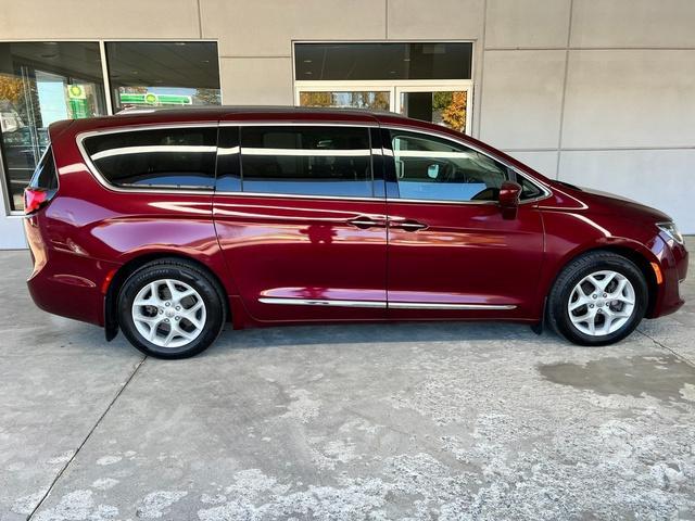 used 2018 Chrysler Pacifica car, priced at $17,995