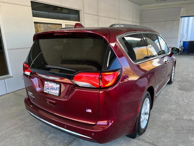 used 2018 Chrysler Pacifica car, priced at $17,995