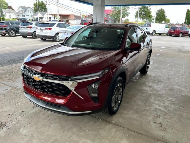new 2025 Chevrolet Trax car, priced at $25,775