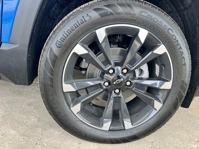 new 2026 Chevrolet Equinox car, priced at $37,595