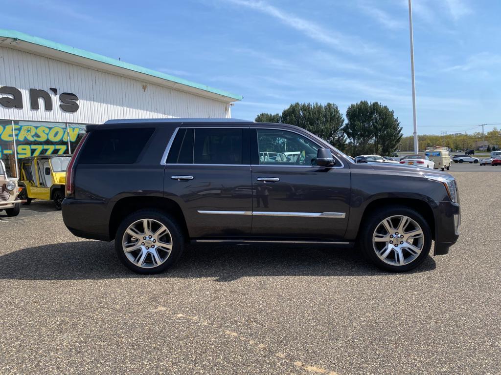 used 2016 Cadillac Escalade car, priced at $28,900