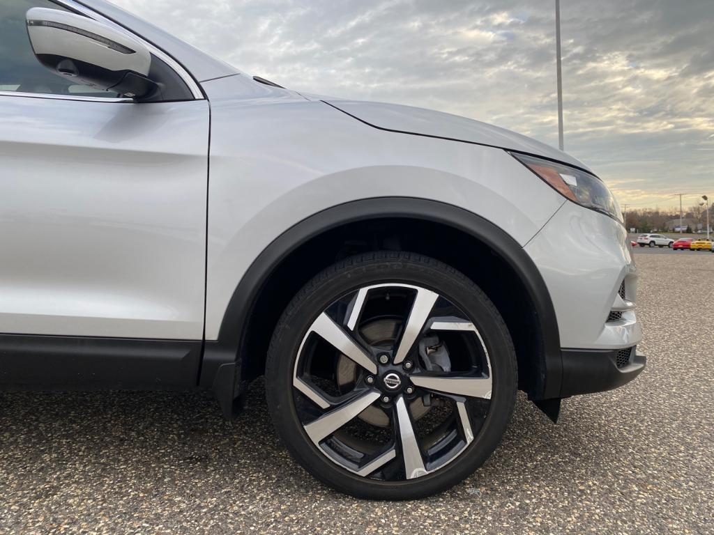 used 2020 Nissan Rogue Sport car, priced at $24,900