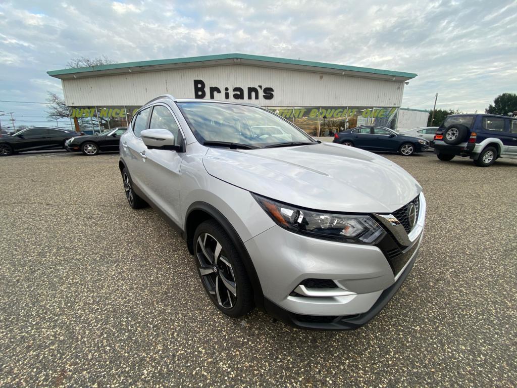 used 2020 Nissan Rogue Sport car, priced at $24,900