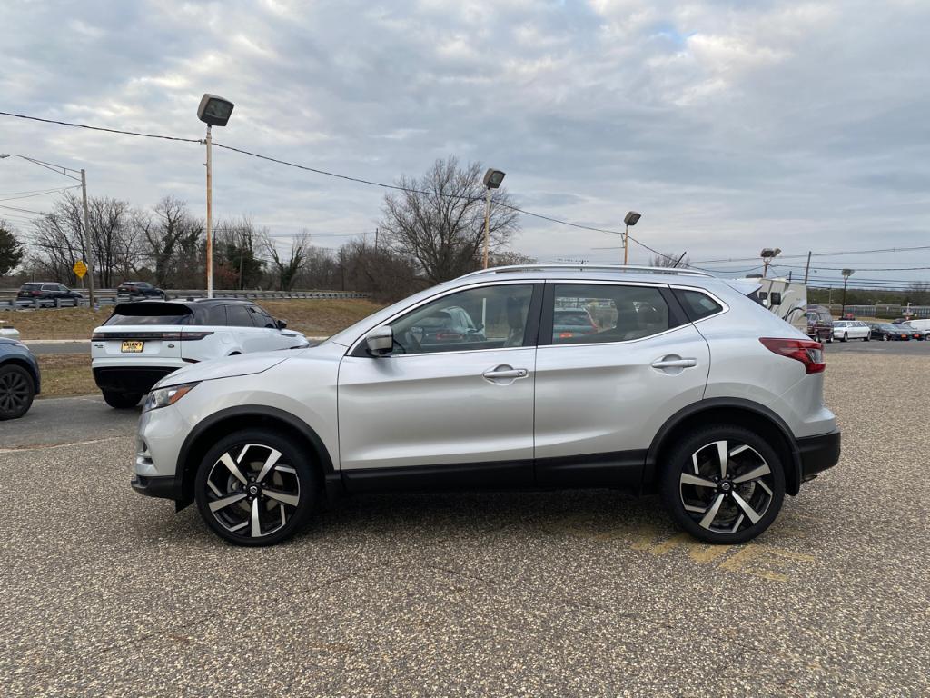 used 2020 Nissan Rogue Sport car, priced at $24,900