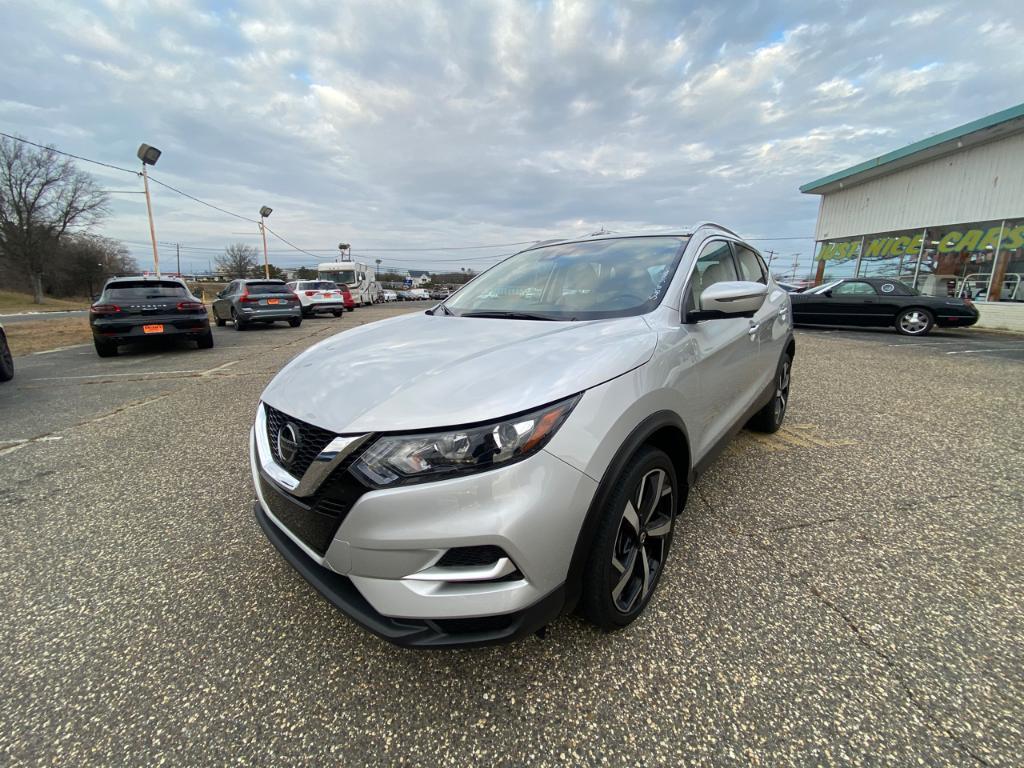 used 2020 Nissan Rogue Sport car, priced at $24,900