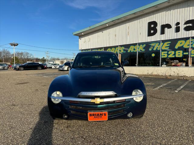 used 2005 Chevrolet SSR car, priced at $29,900