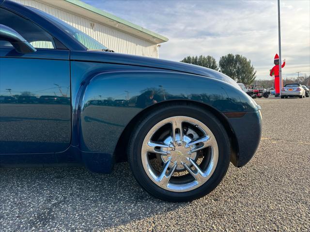 used 2005 Chevrolet SSR car, priced at $29,900