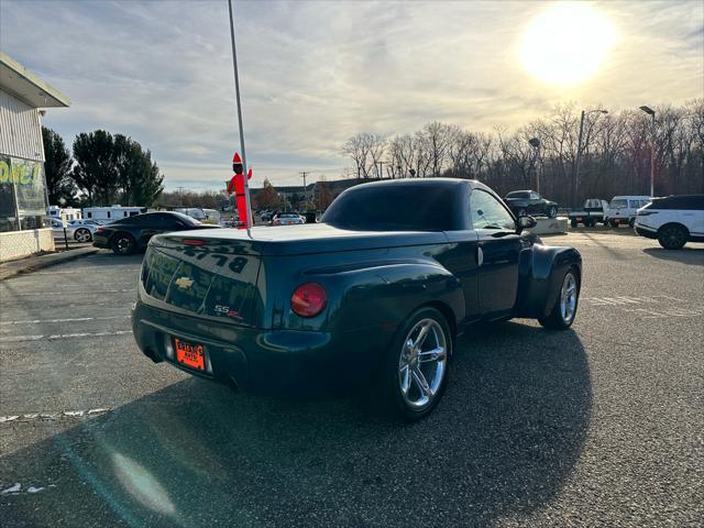 used 2005 Chevrolet SSR car, priced at $29,900