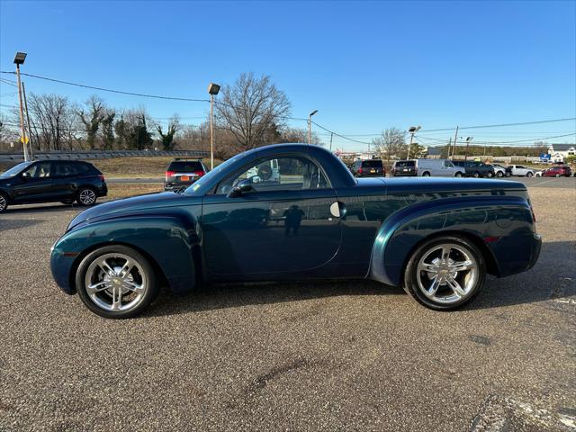 used 2005 Chevrolet SSR car, priced at $29,900