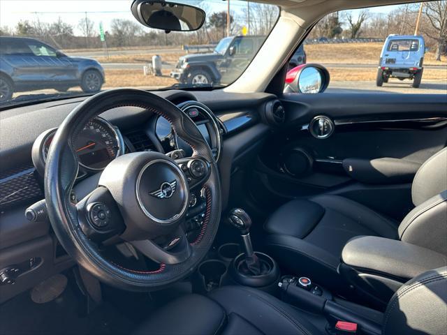 used 2019 MINI Hardtop car, priced at $18,900