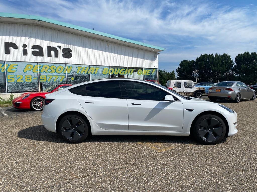 used 2021 Tesla Model 3 car, priced at $39,900