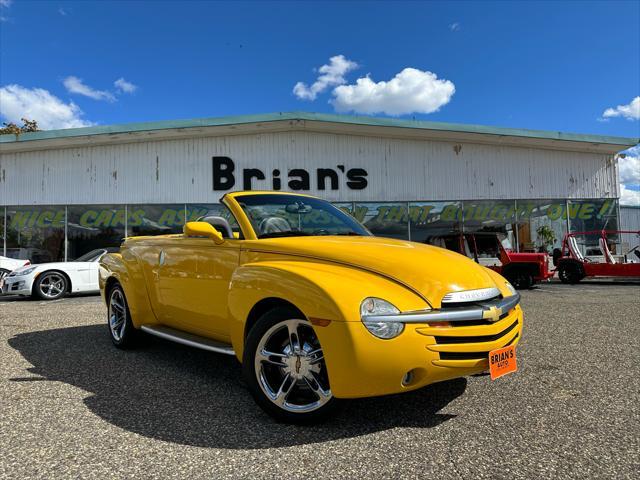 used 2004 Chevrolet SSR car, priced at $26,900