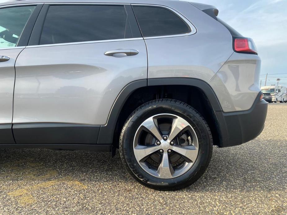 used 2019 Jeep Cherokee car, priced at $27,500