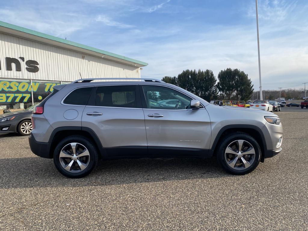 used 2019 Jeep Cherokee car, priced at $27,500