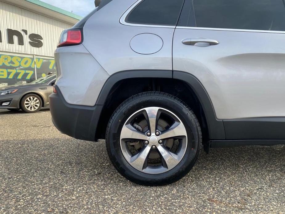 used 2019 Jeep Cherokee car, priced at $27,500