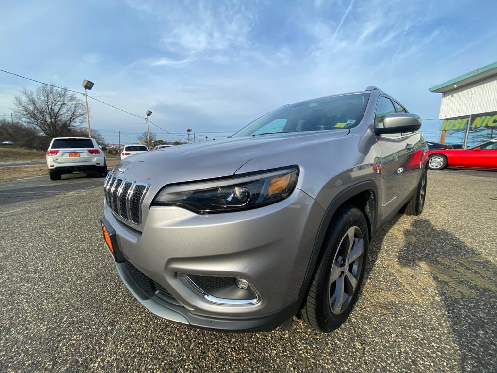 used 2019 Jeep Cherokee car, priced at $27,500